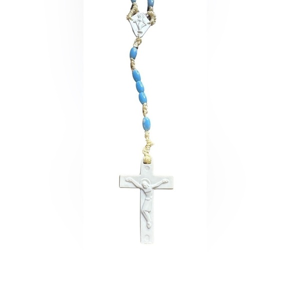 Jewelry - Cross Necklace (Like New - Great Condition) 💙